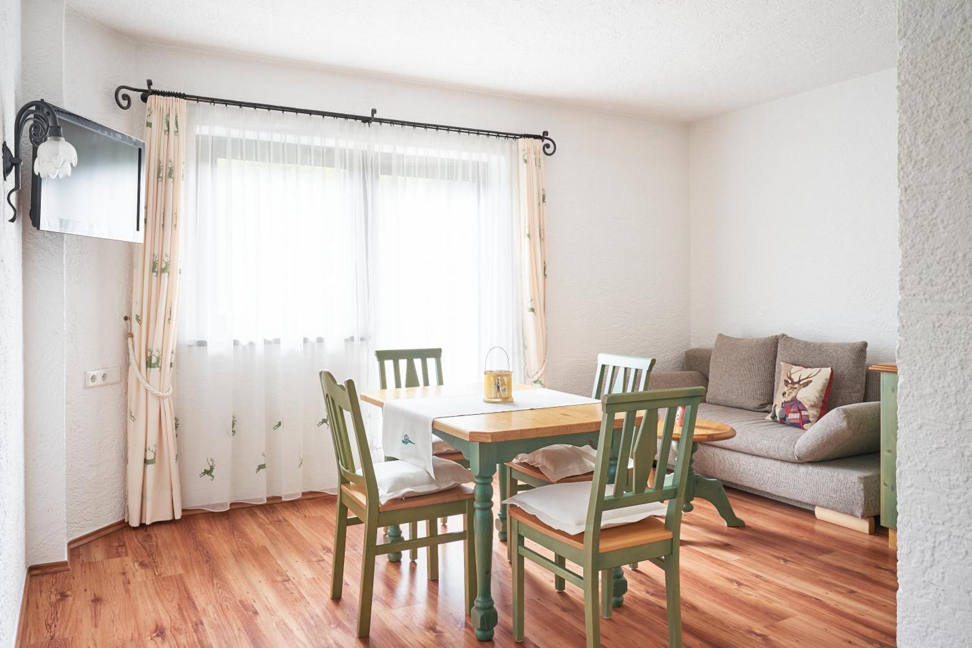 Rosamunde Apartments Leutasch Room photo